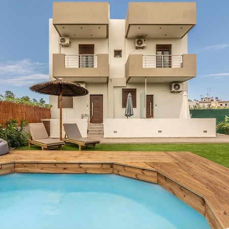 Cozy House With Pool Near Beach Gazi Kültér fotó