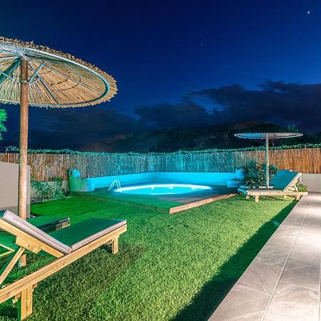 Cozy House With Pool Near Beach Gazi Kültér fotó