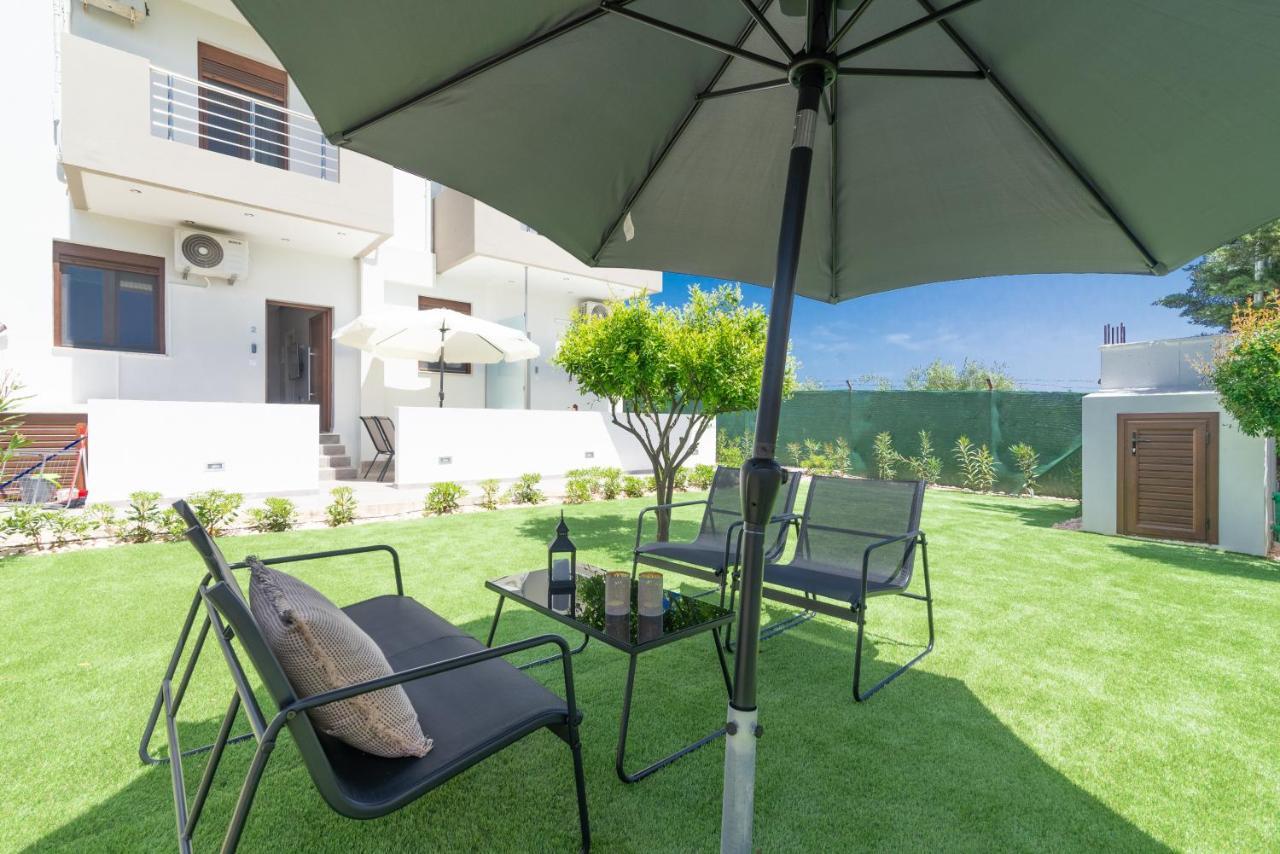 Cozy House With Pool Near Beach Gazi Kültér fotó