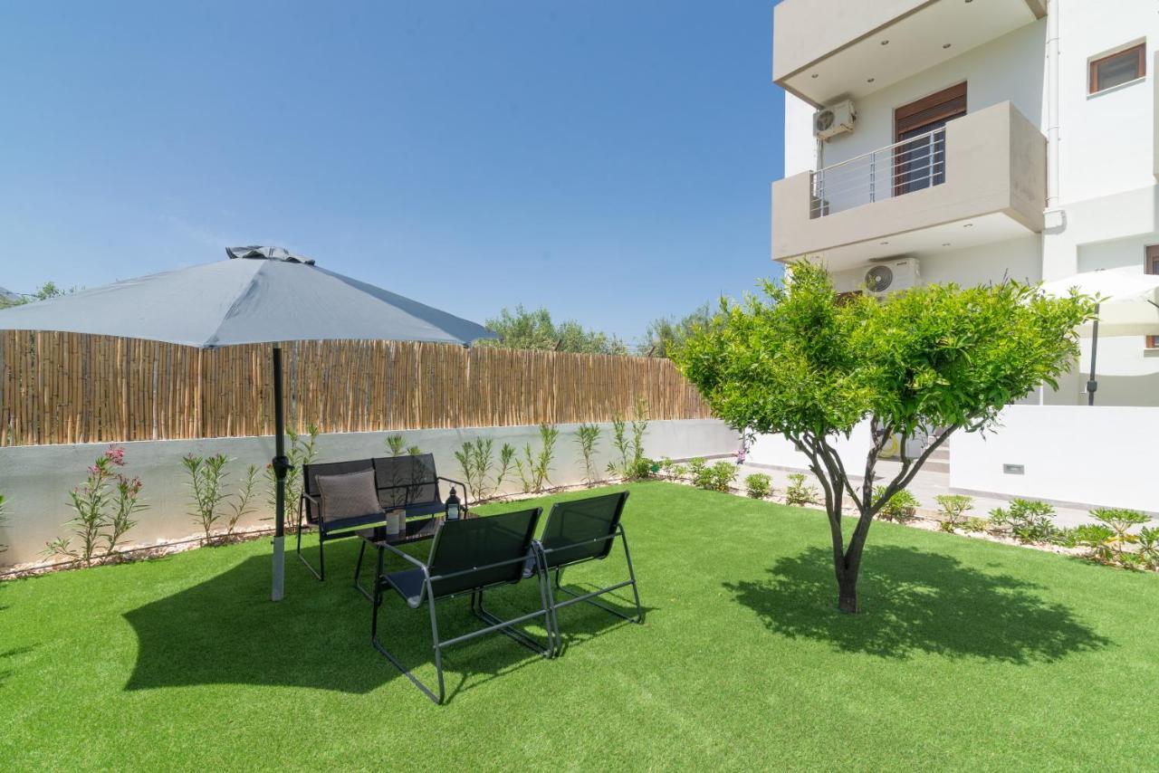 Cozy House With Pool Near Beach Gazi Kültér fotó