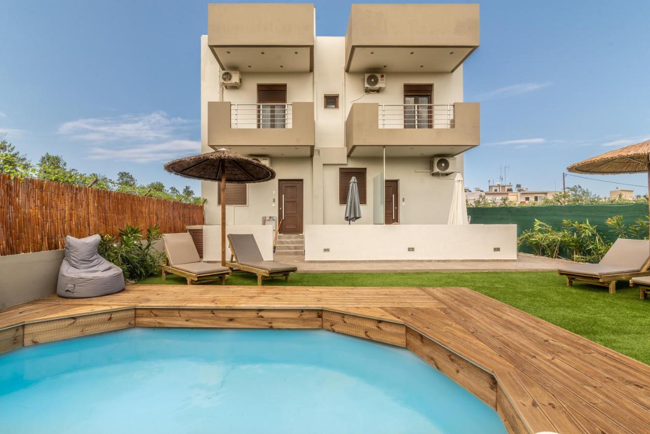 Cozy House With Pool Near Beach Gazi Kültér fotó