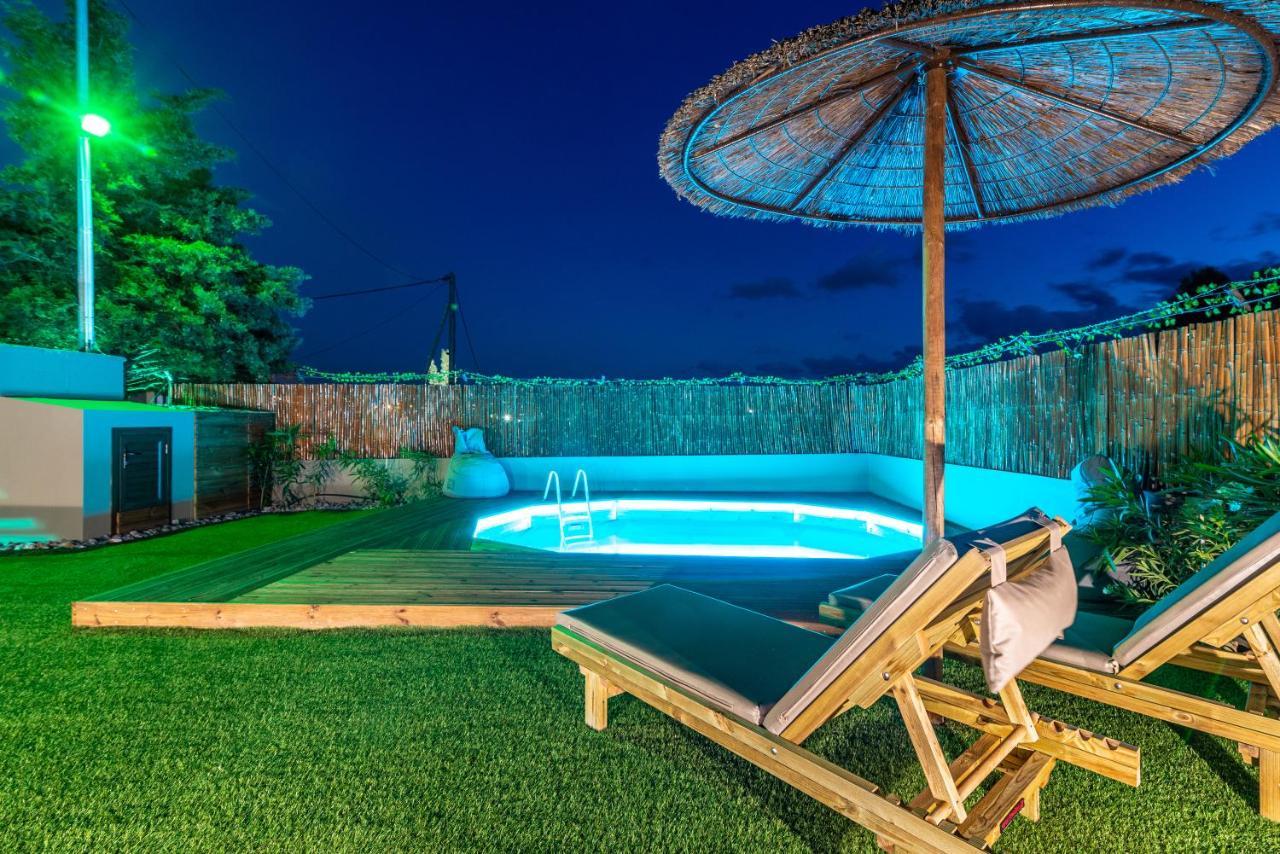 Cozy House With Pool Near Beach Gazi Kültér fotó