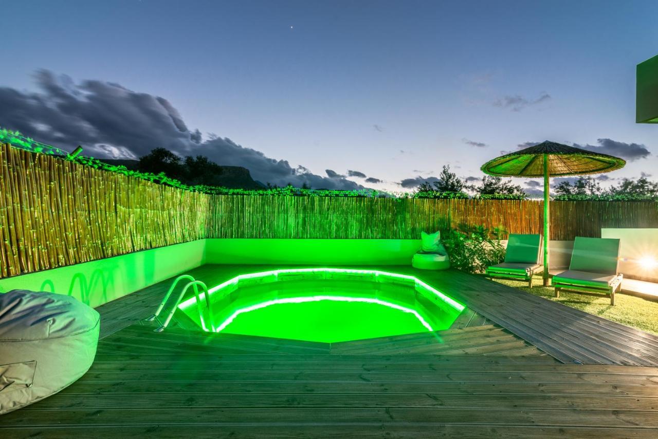 Cozy House With Pool Near Beach Gazi Kültér fotó