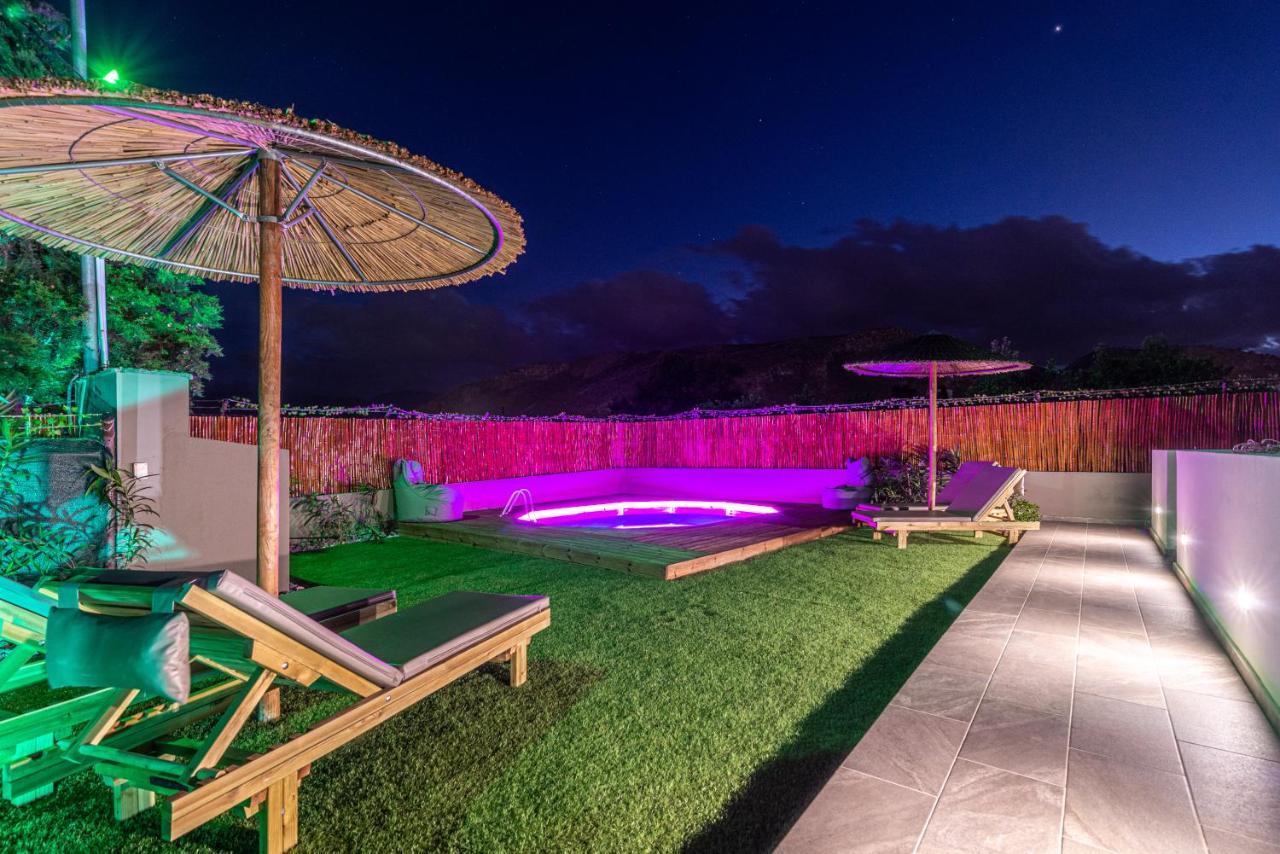 Cozy House With Pool Near Beach Gazi Kültér fotó